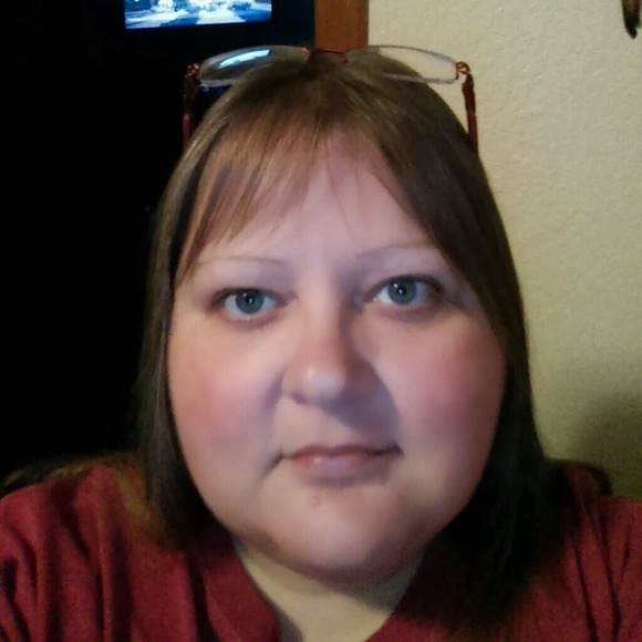 Meet your Posher, Brenda - Picture 1 of 1